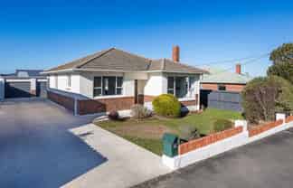 43 Isadore Road, Saint Clair