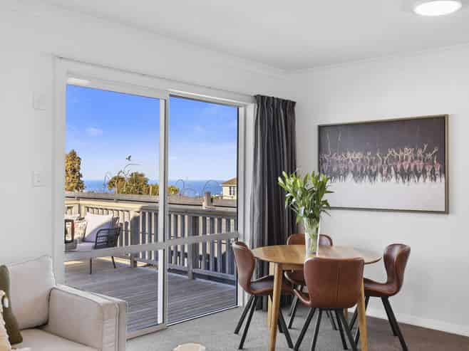 43 Isadore Road, Saint Clair