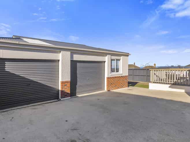 43 Isadore Road, Saint Clair
