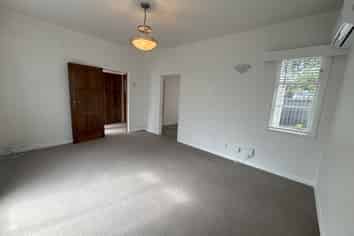 1A Lancing Road, Sandringham