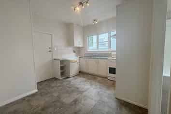 1A Lancing Road, Sandringham