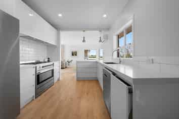 29 Glenfern Road, Mellons Bay