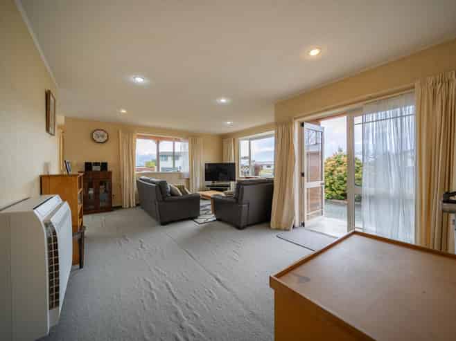 16 Govan Drive, Te Anau