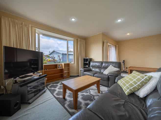 16 Govan Drive, Te Anau
