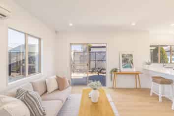 4/15 Derrett Place, Saint Martins