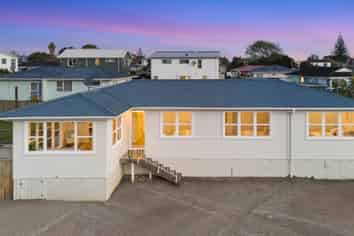 25 Romney Place, Manurewa