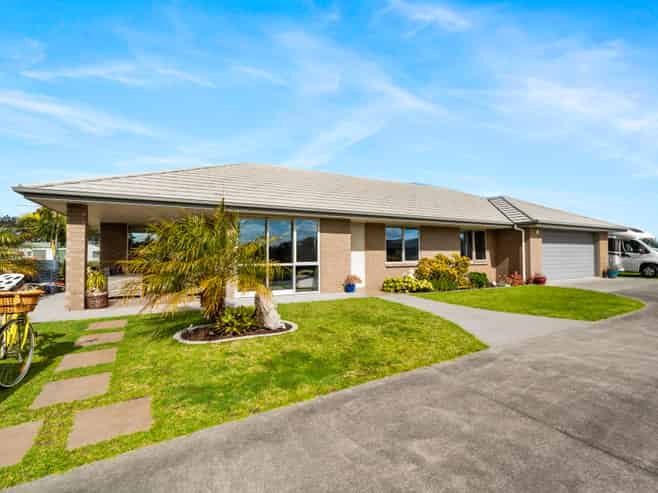 127 Marsden Bay Drive, One Tree Point
