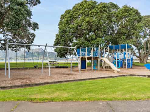 127 Marsden Bay Drive, One Tree Point