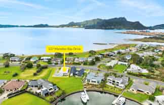127 Marsden Bay Drive, One Tree Point