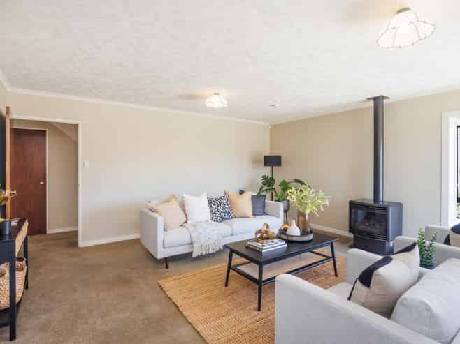 44 Chippendale Crescent, Highbury