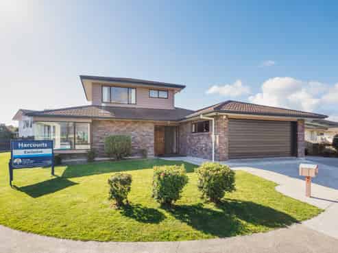 44 Chippendale Crescent, Highbury