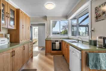 558 Tay Street, Hawthorndale