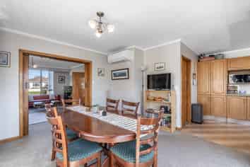 558 Tay Street, Hawthorndale