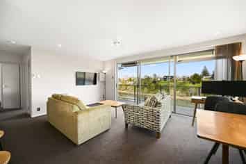 3/355 River Road, Claudelands