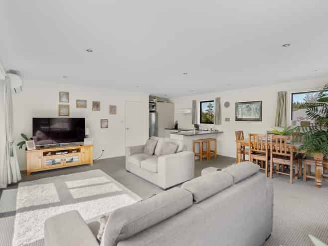 A/18 Sretlaw Place, Brockville