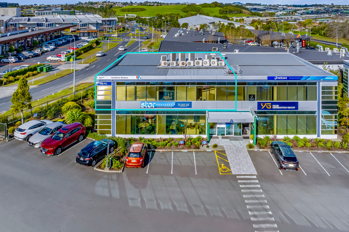 Modern Albany Office - OFFERS INVITED - Aanzicht 2
