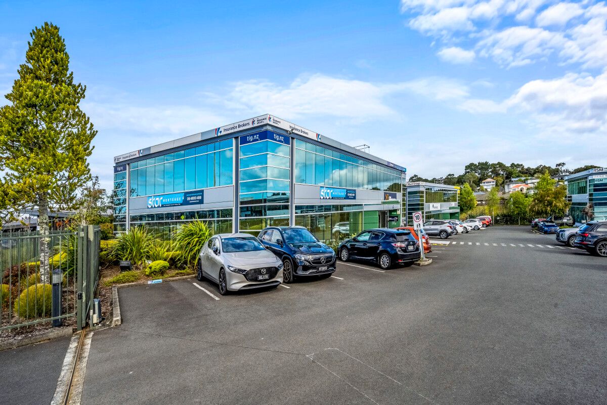 Modern Albany Office - OFFERS INVITED - Aanzicht 3