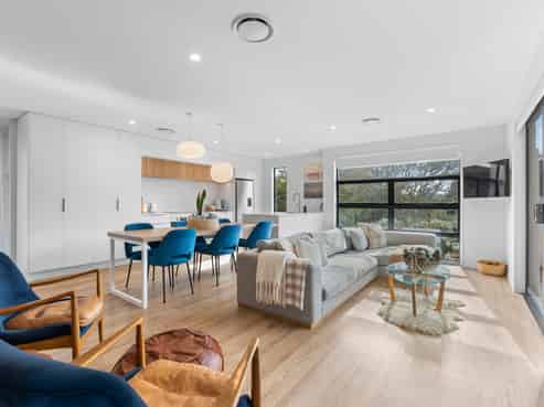 63 Brooklands Road, Brooklands