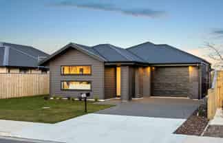 24 Cousins Street, Woodend
