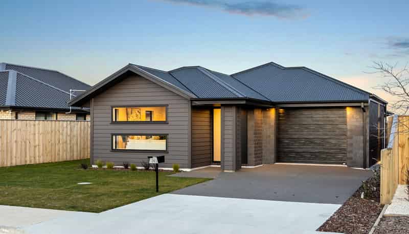 24 Cousins Street, Woodend