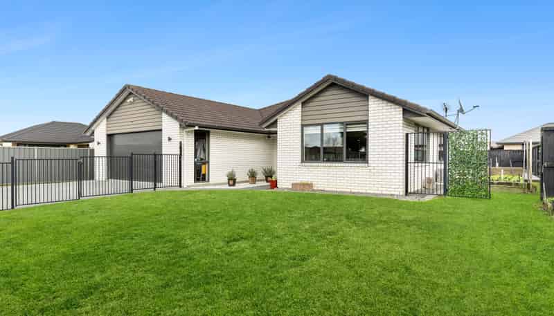73 Moonlight Drive, Rototuna North