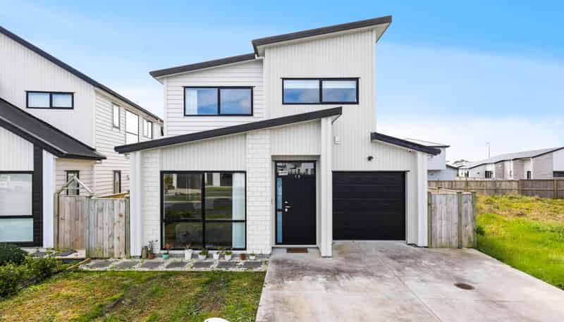 12 Korowhiti Road, Clarks Beach