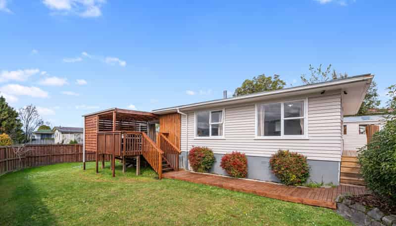 1 Onyx Place, Pukehangi