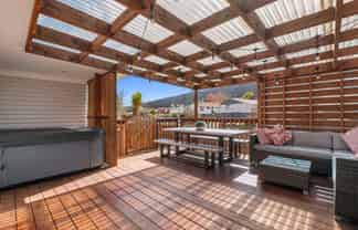 1 Onyx Place, Pukehangi