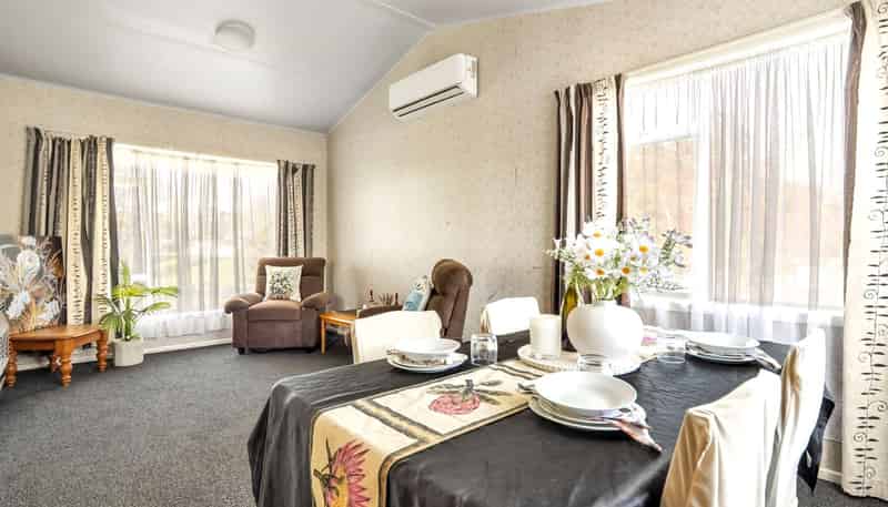 8 Emerald Place, Chartwell