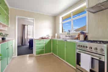 8 Emerald Place, Chartwell