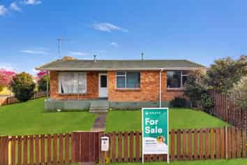 8 Emerald Place, Chartwell
