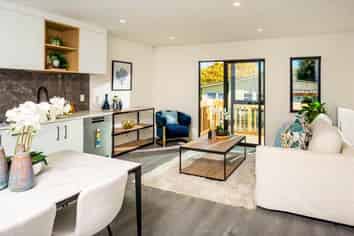 4/13 Normandy Place, Henderson