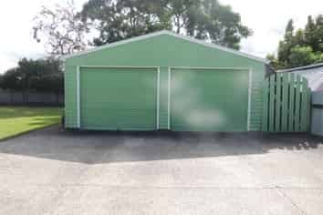 24 Clarence Cox Crescent, Pirimai