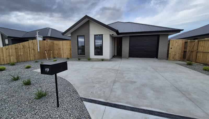 13 Nancy Wake Street, Rolleston