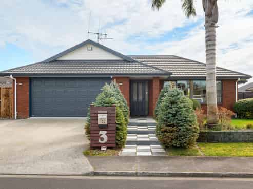 3 Carisbrook Place, Rototuna North