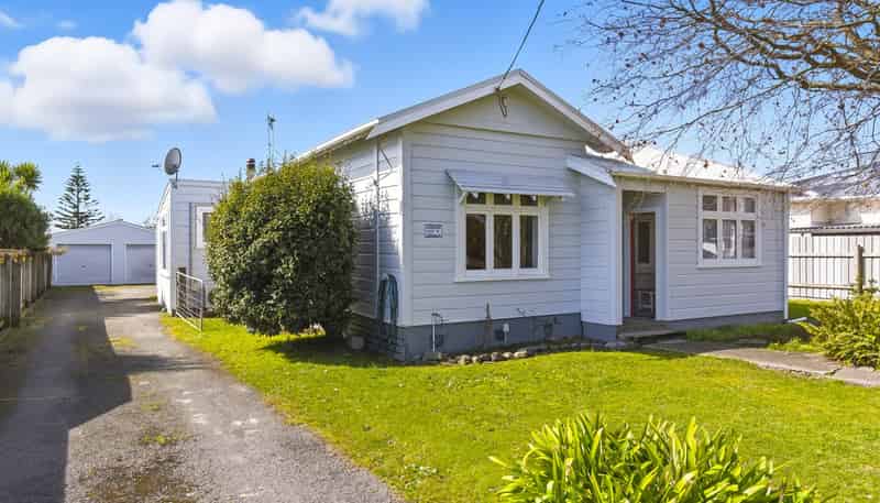 106 Queen Street, Levin