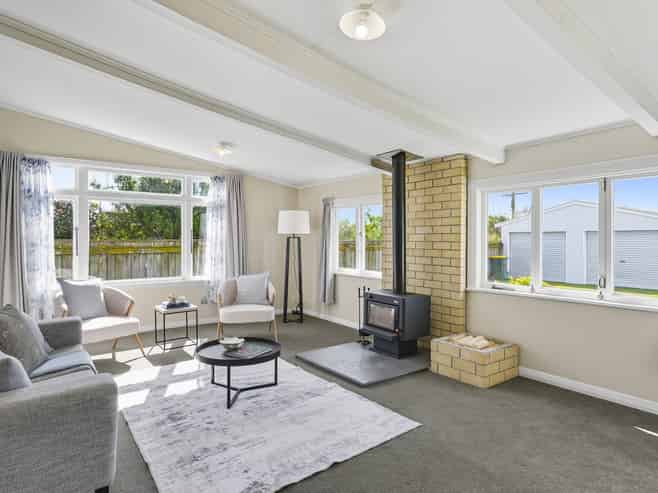 106 Queen Street, Levin