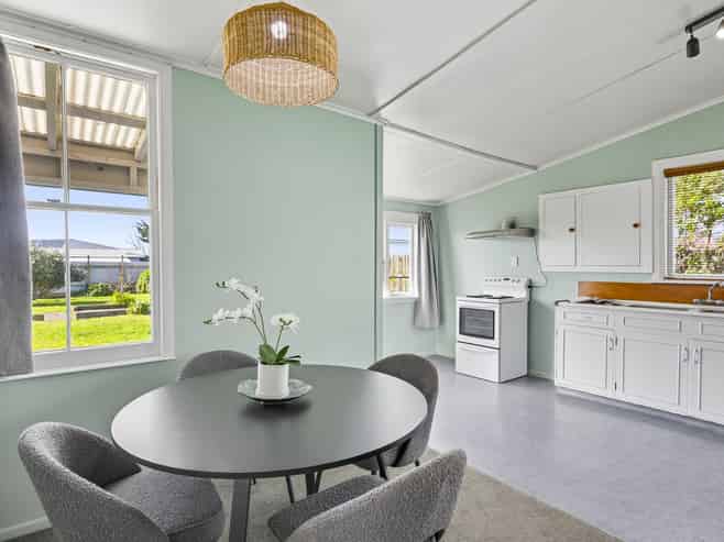 106 Queen Street, Levin