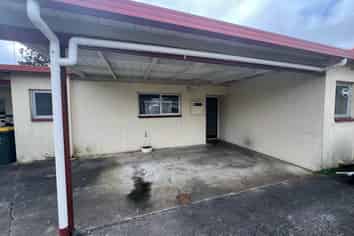 2/13 Sandspit Road, Waiuku