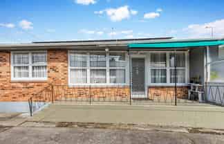 2/84 Portage Road, New Lynn