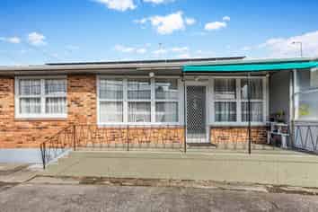 2/84 Portage Road, New Lynn