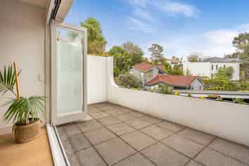 1/14 Alberon Street, Parnell
