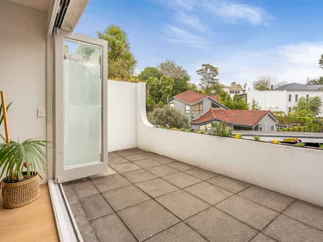 1/14 Alberon Street, Parnell