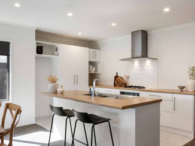6 Capper Crescent, Chartwell
