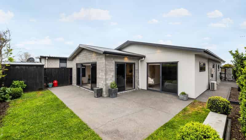 6 Capper Crescent, Chartwell