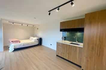 B/42 Lynbrooke Ave, Blockhouse Bay