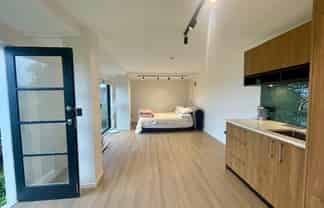 B/42 Lynbrooke Ave, Blockhouse Bay