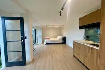 B/42 Lynbrooke Ave, Blockhouse Bay