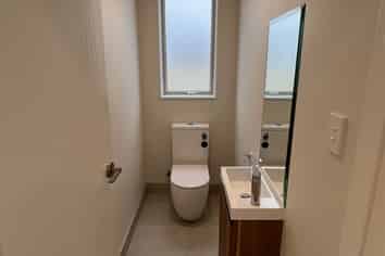 82 Castlebane  Drive, Flat Bush