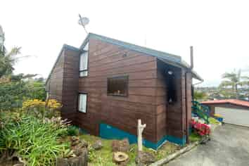 8 Branston Avenue, Browns Bay